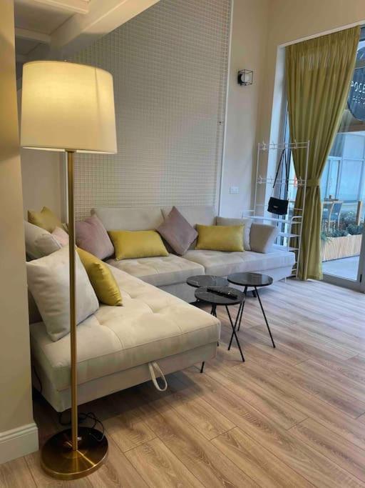 Lovely Apartment In Pogradec City With A Lake View Dış mekan fotoğraf